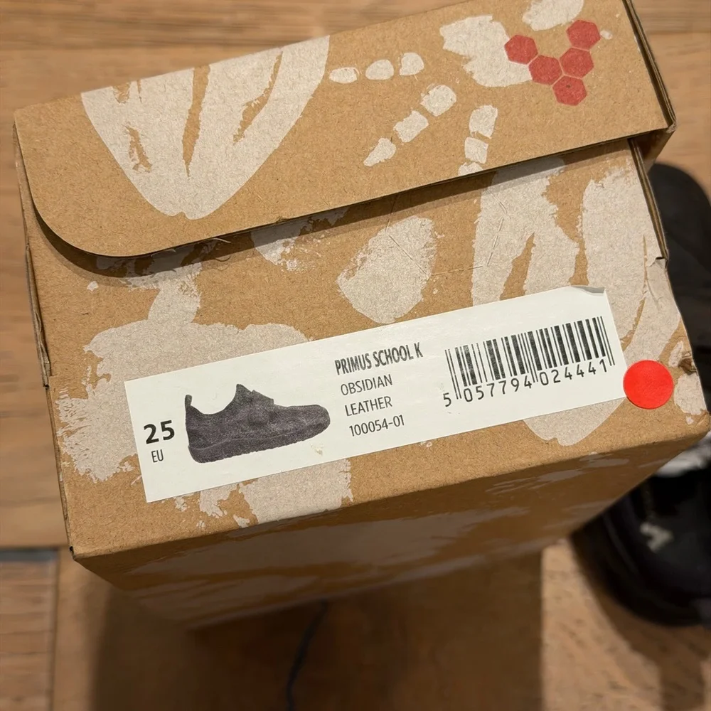 Vivo Barefoot Kids Black Sneakers - Picture 6 of 6